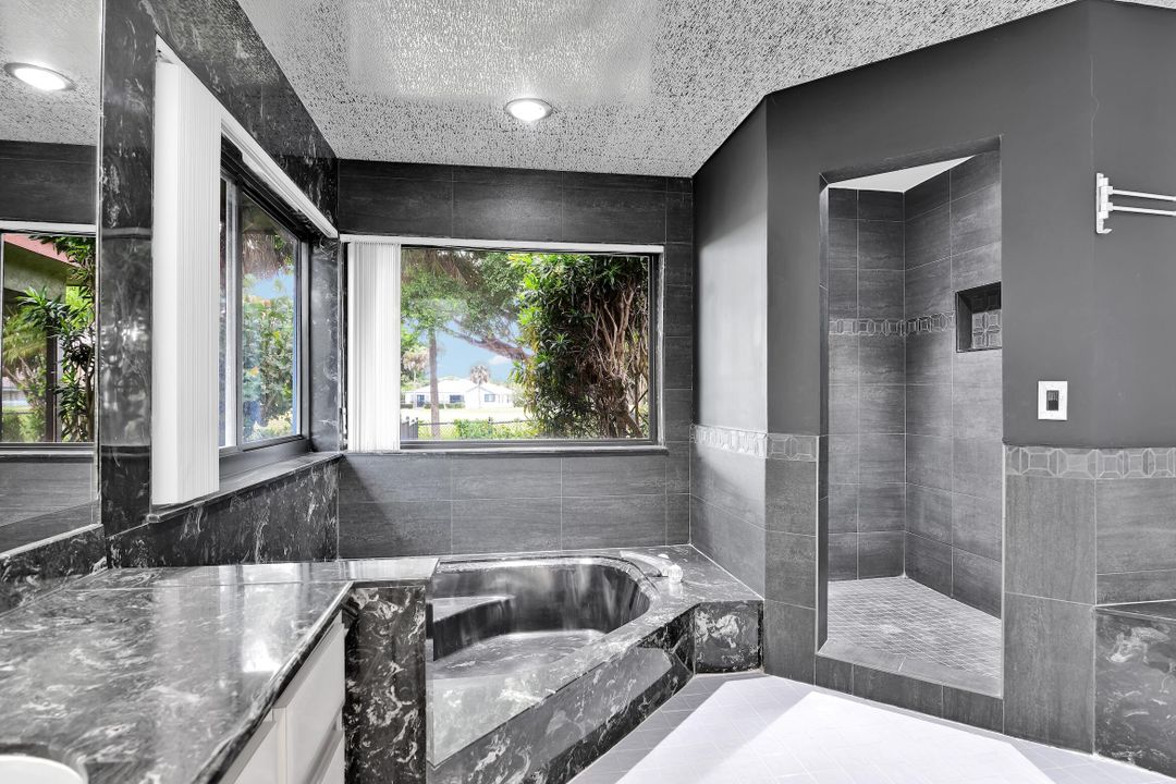 Active With Contract: $995,000 (3 beds, 2 baths, 2529 Square Feet)