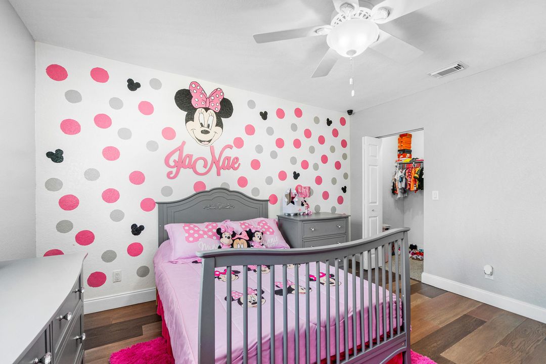 En Venta: $389,900 (4 camas, 2 baños, 1872 Pies cuadrados)