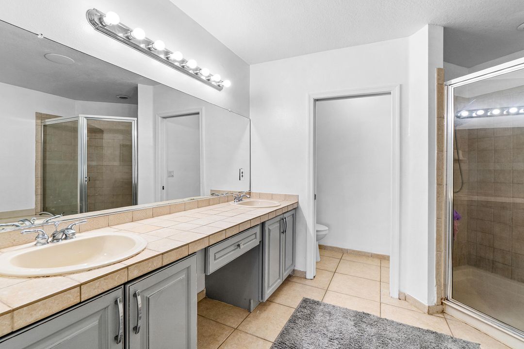 En Venta: $389,900 (4 camas, 2 baños, 1872 Pies cuadrados)