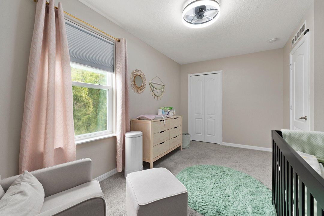 Activo con contrato: $400,000 (3 camas, 2 baños, 2360 Pies cuadrados)