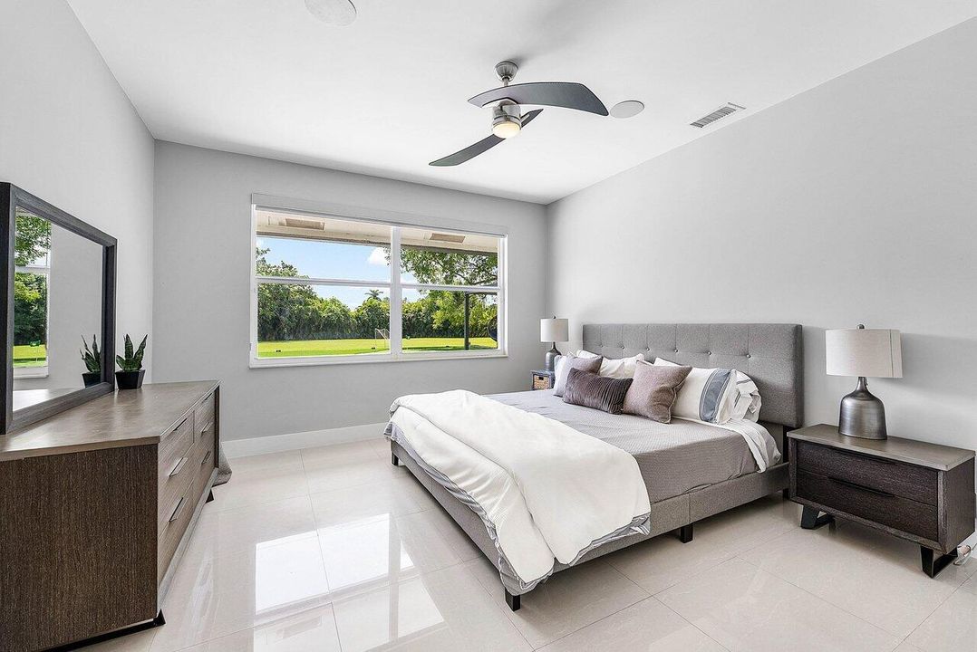 For Rent: $45,000 (7 beds, 6 baths, 7052 Square Feet)