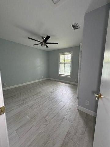 Под контрактом: $3,600 (3 спален, 2 ванн, 1596 Квадратных фут)