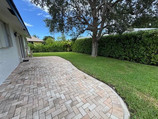 Под контрактом: $3,600 (3 спален, 2 ванн, 1596 Квадратных фут)