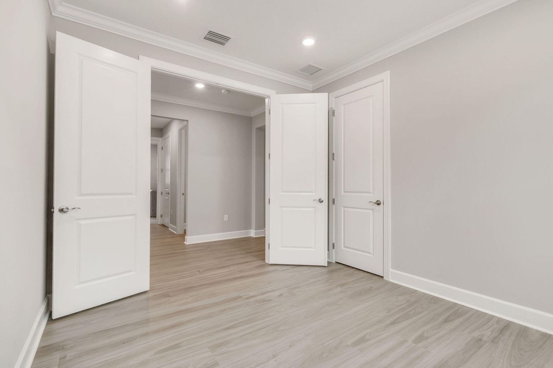 Activo con contrato: $699,305 (3 camas, 2 baños, 2114 Pies cuadrados)