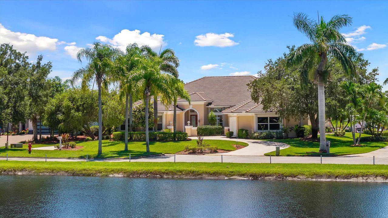 На продажу: $1,995,000 (3 спален, 2 ванн, 3337 Квадратных фут)