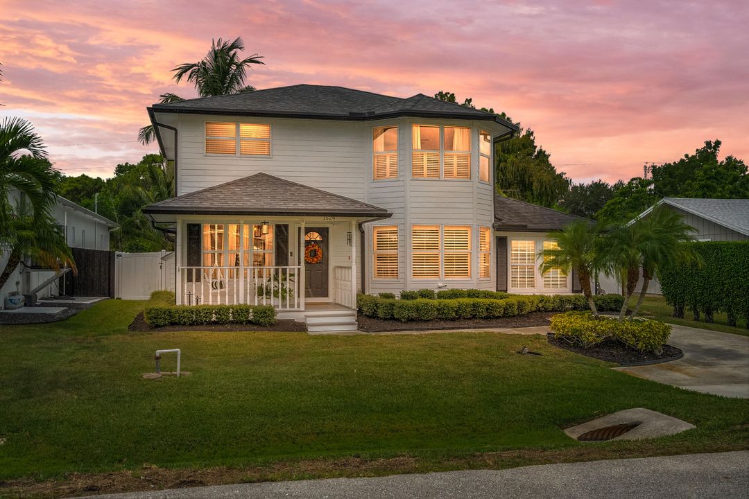 Recently Sold: $639,900 (4 beds, 2 baths, 1856 Square Feet)