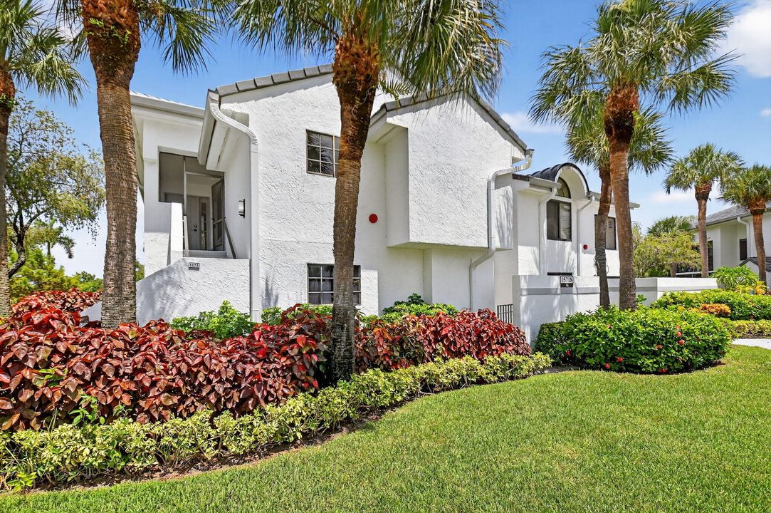 Active With Contract: $10,000 (2 beds, 2 baths, 1688 Square Feet)