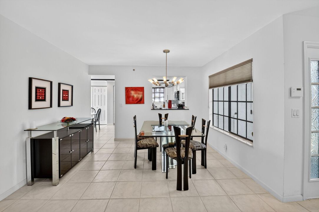 Active With Contract: $10,000 (2 beds, 2 baths, 1688 Square Feet)