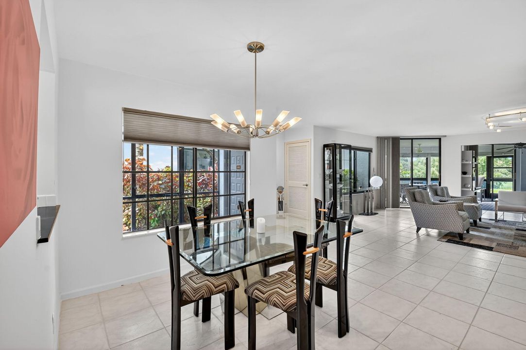 Active With Contract: $10,000 (2 beds, 2 baths, 1688 Square Feet)