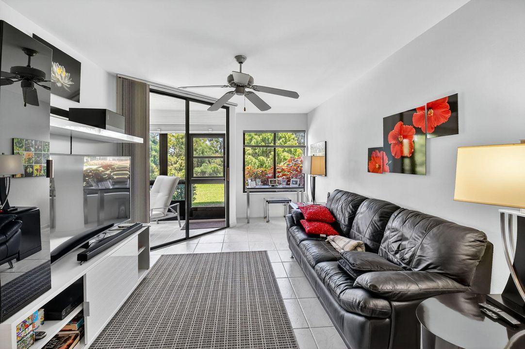 Active With Contract: $10,000 (2 beds, 2 baths, 1688 Square Feet)