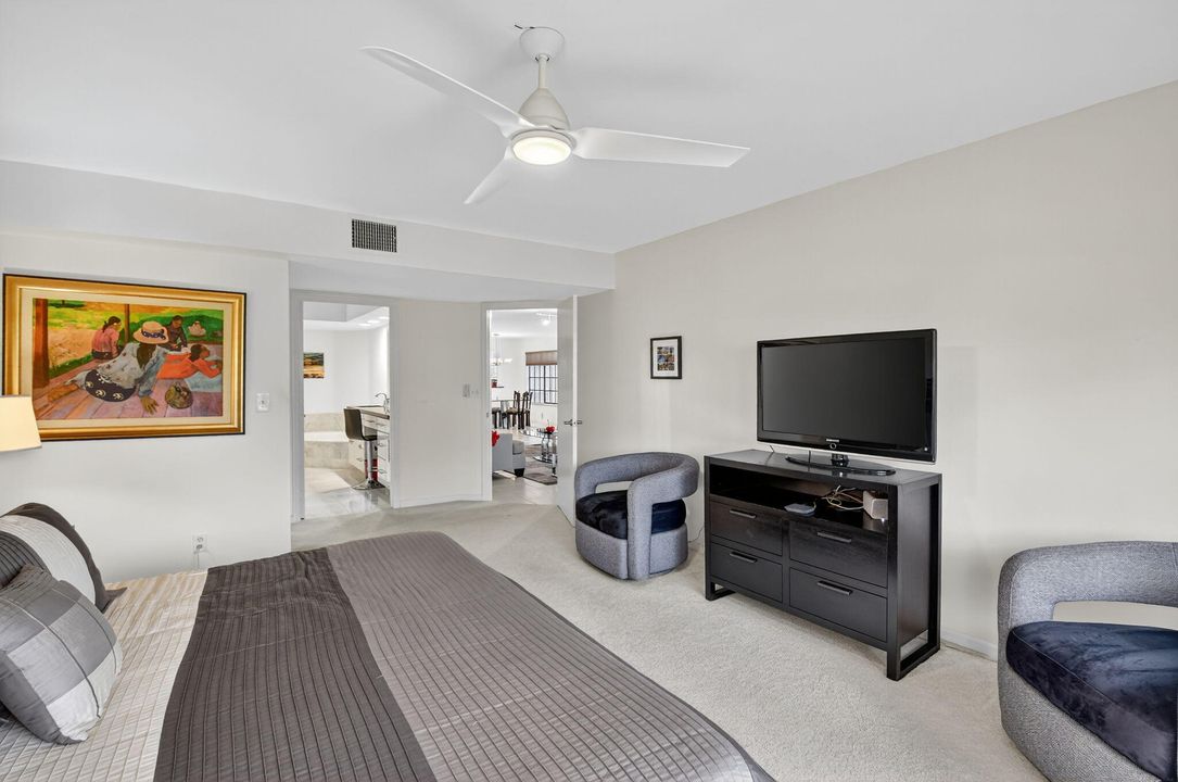 Active With Contract: $10,000 (2 beds, 2 baths, 1688 Square Feet)