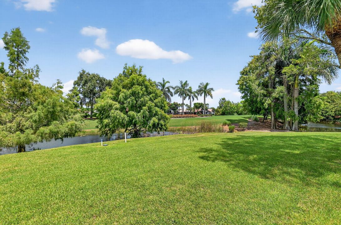 Active With Contract: $10,000 (2 beds, 2 baths, 1688 Square Feet)