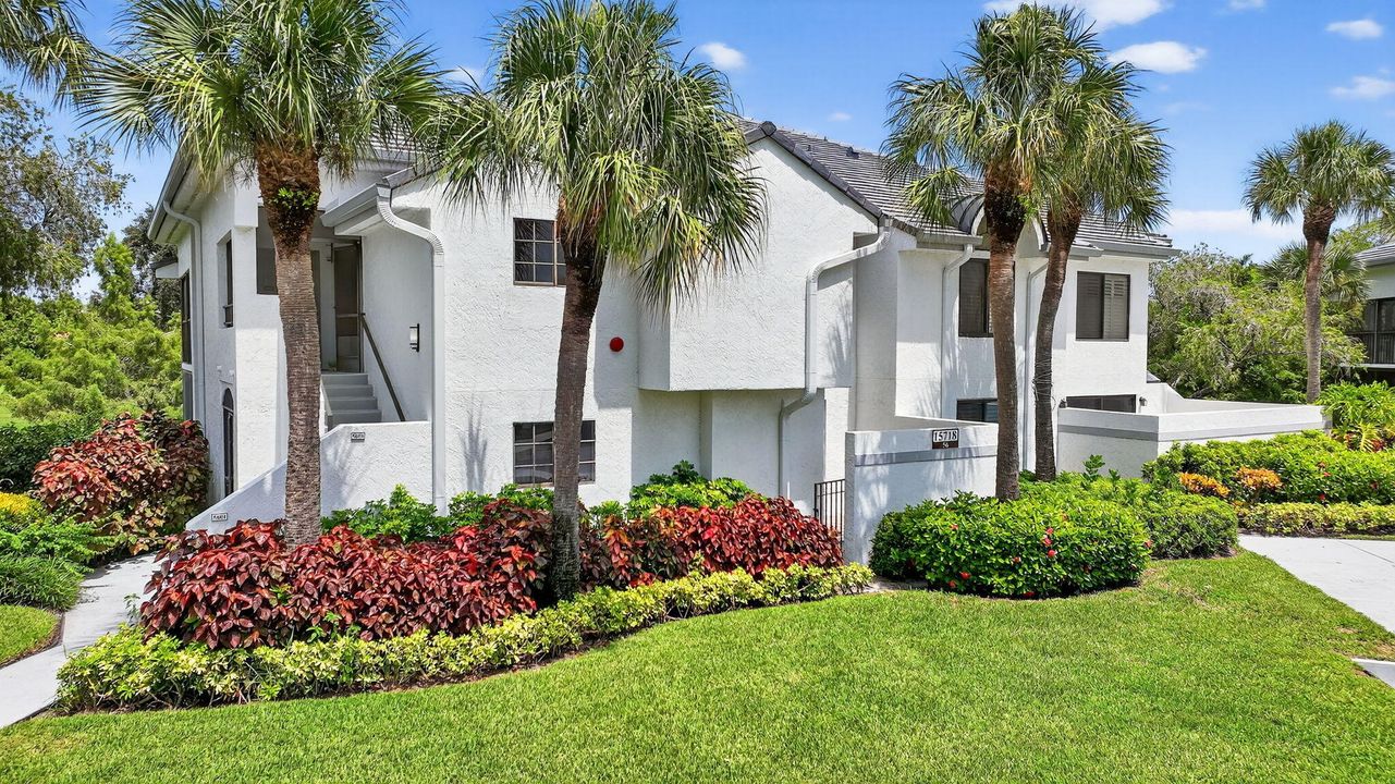 Active With Contract: $10,000 (2 beds, 2 baths, 1688 Square Feet)