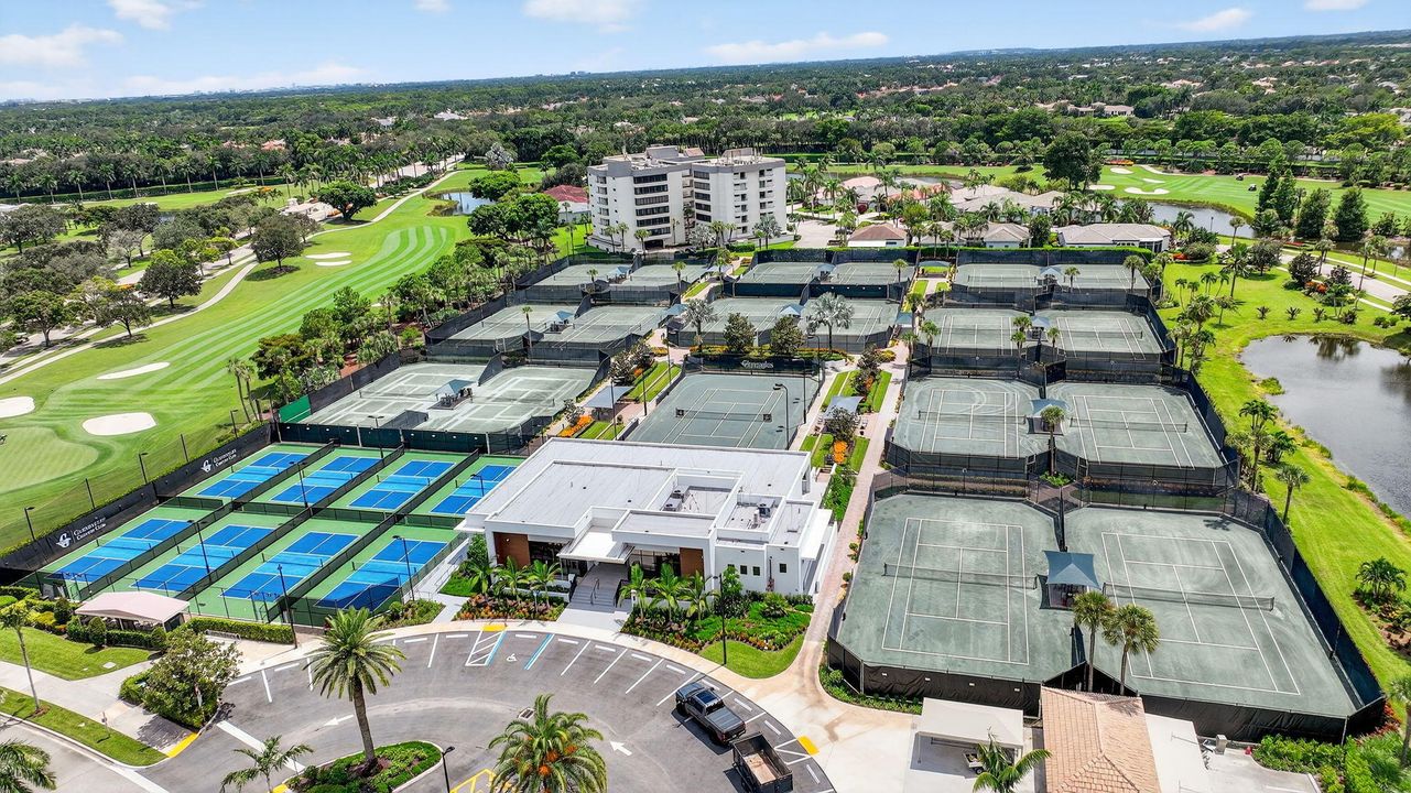 Active With Contract: $10,000 (2 beds, 2 baths, 1688 Square Feet)