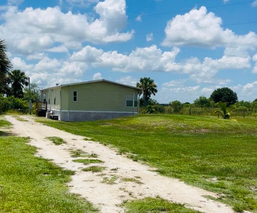 For Sale: $295,000 (3 beds, 2 baths, 1600 Square Feet)