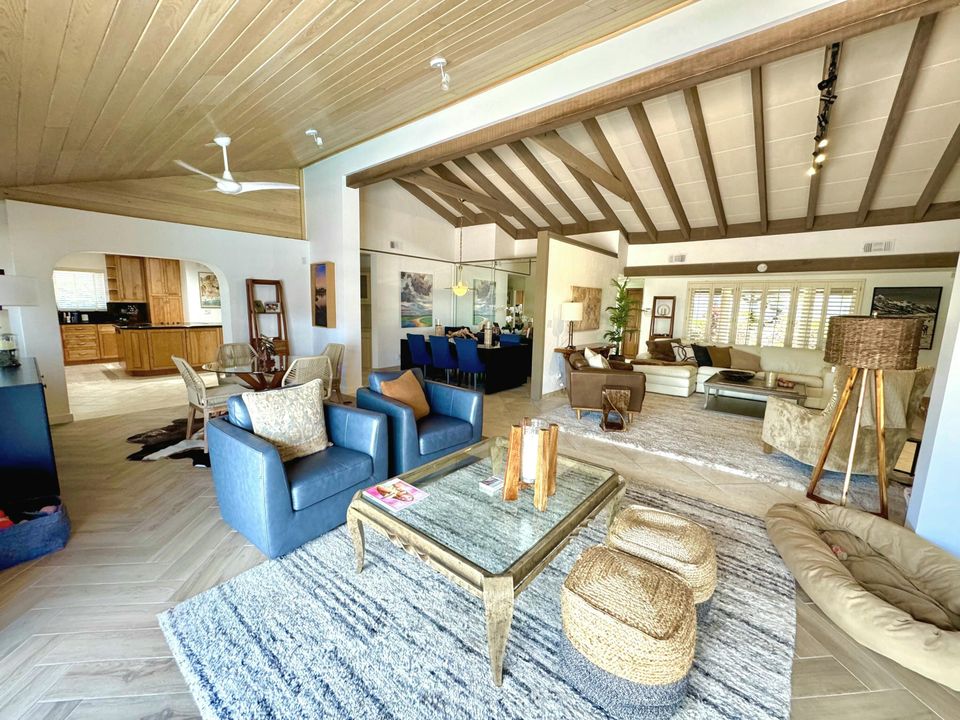 Active With Contract: $7,900 (3 beds, 2 baths, 2819 Square Feet)