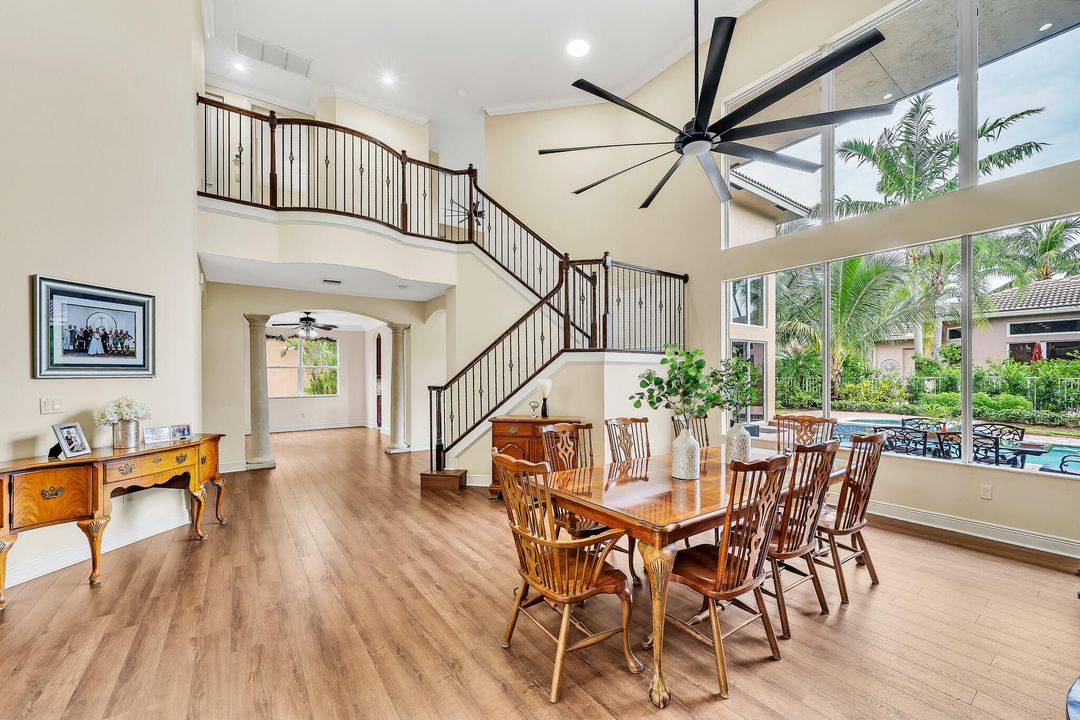 For Sale: $1,099,000 (5 beds, 4 baths, 4384 Square Feet)