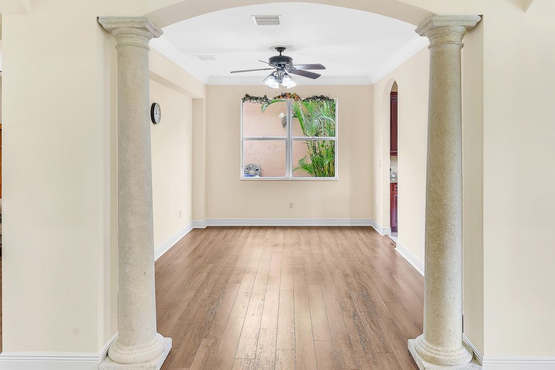 For Sale: $1,099,000 (5 beds, 4 baths, 4384 Square Feet)