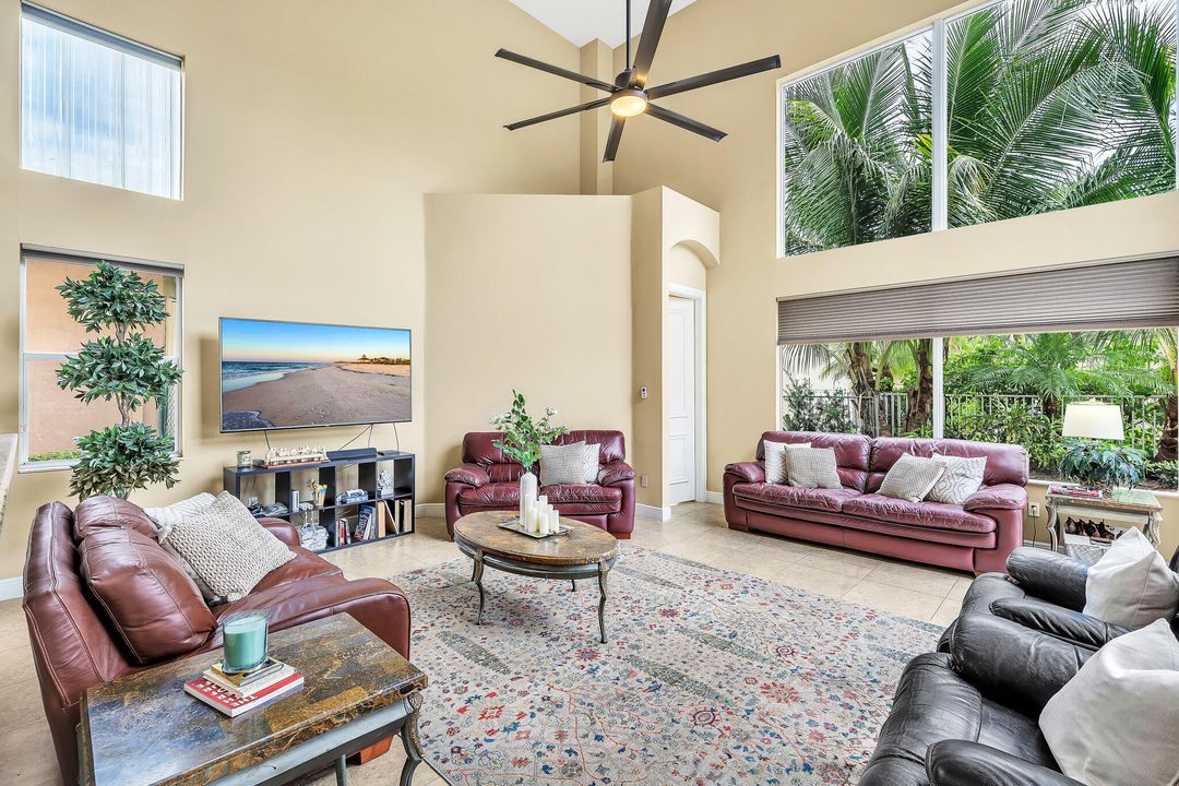 For Sale: $1,099,000 (5 beds, 4 baths, 4384 Square Feet)