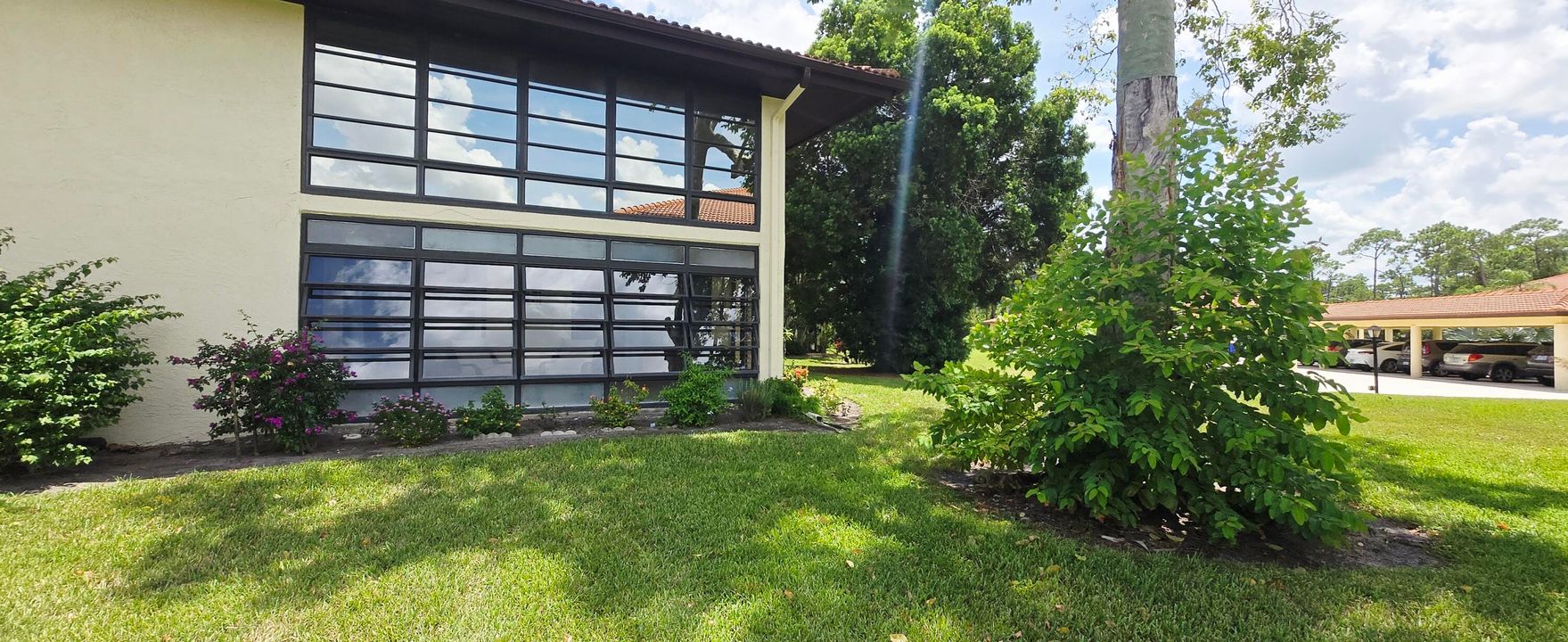 For Sale: $247,000 (2 beds, 2 baths, 1107 Square Feet)