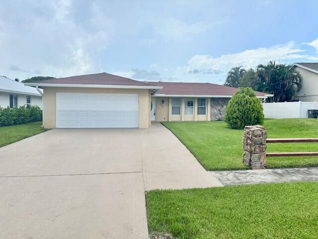 最近售出: $479,900 (3 贝兹, 2 浴室, 1649 平方英尺)