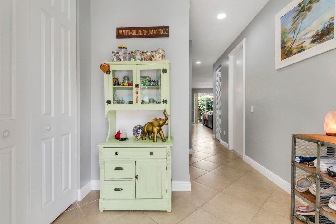 待售: $414,999 (3 贝兹, 2 浴室, 1939 平方英尺)