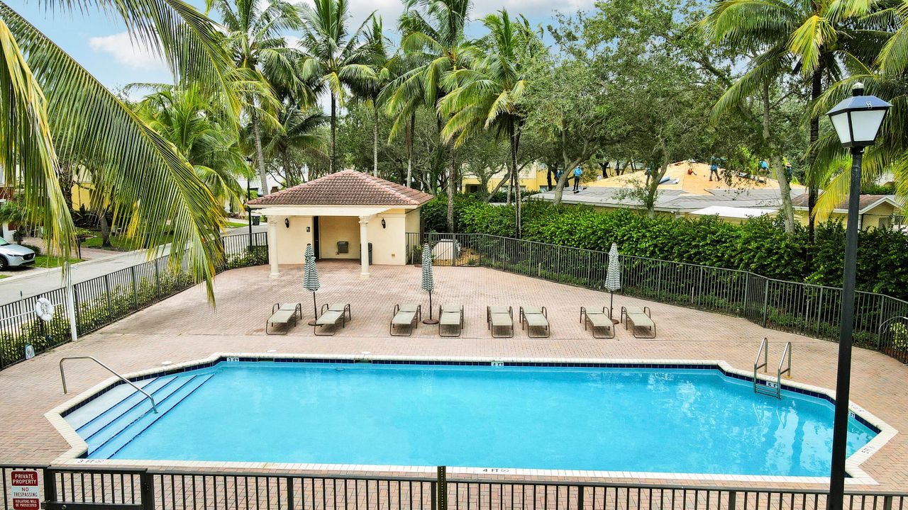 待售: $414,999 (3 贝兹, 2 浴室, 1939 平方英尺)