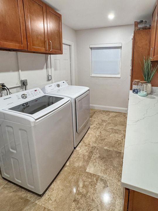 Active With Contract: $759,000 (4 beds, 2 baths, 1470 Square Feet)