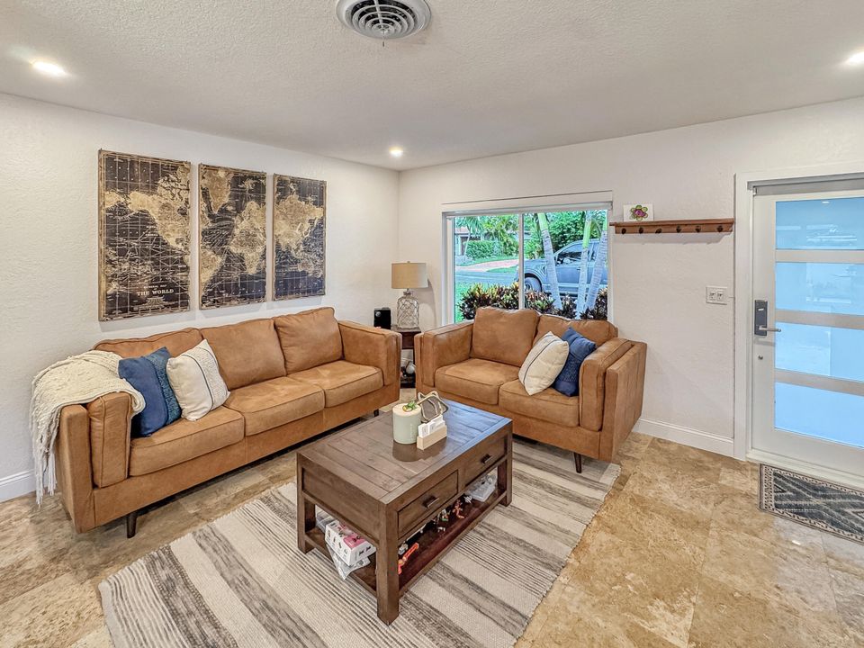 Active With Contract: $759,000 (4 beds, 2 baths, 1470 Square Feet)