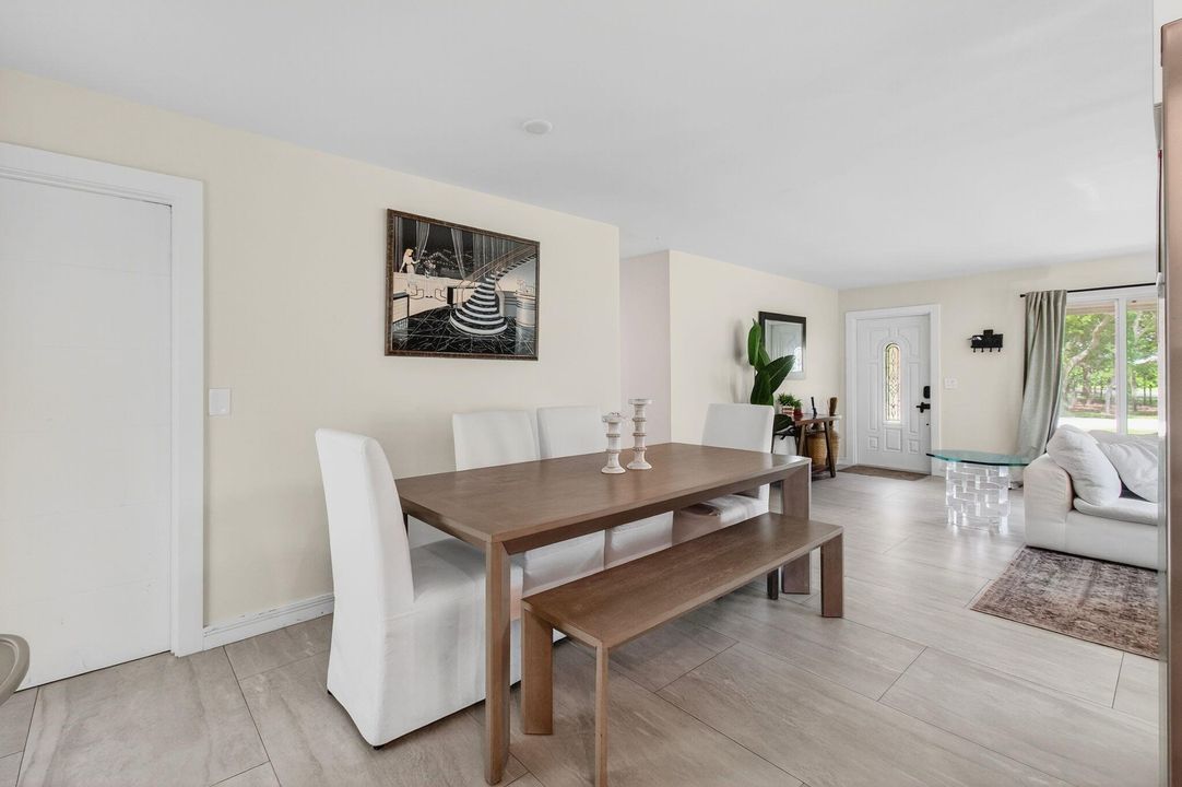 Active With Contract: $575,000 (3 beds, 2 baths, 1925 Square Feet)