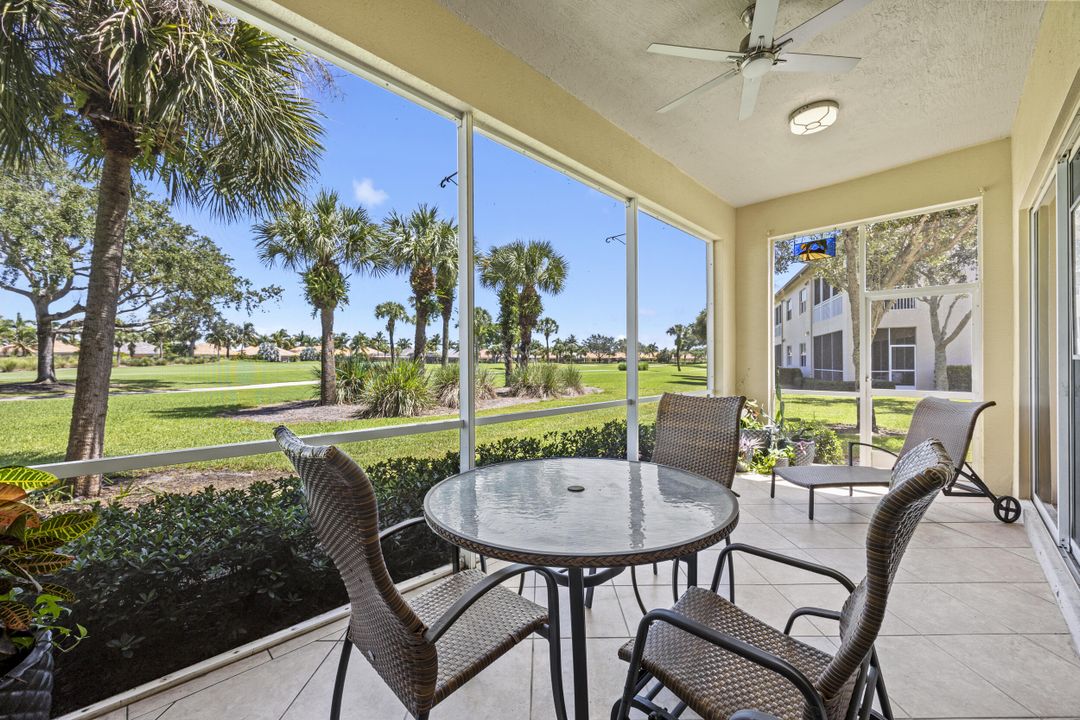 合同活跃: $599,000 (2 贝兹, 2 浴室, 2327 平方英尺)