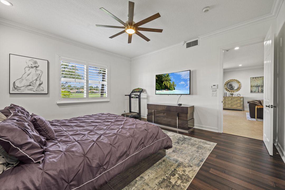 合同活跃: $599,000 (2 贝兹, 2 浴室, 2327 平方英尺)