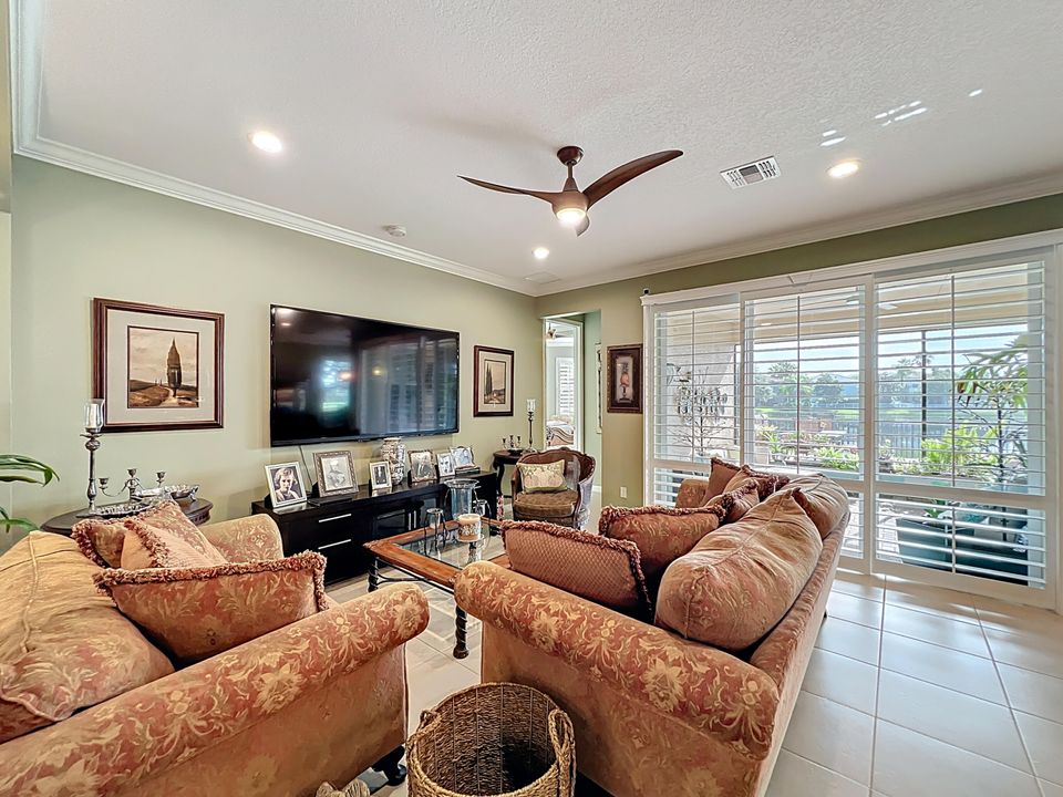 For Sale: $499,900 (3 beds, 3 baths, 1982 Square Feet)