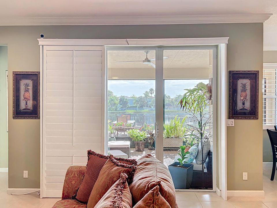 For Sale: $499,900 (3 beds, 3 baths, 1982 Square Feet)