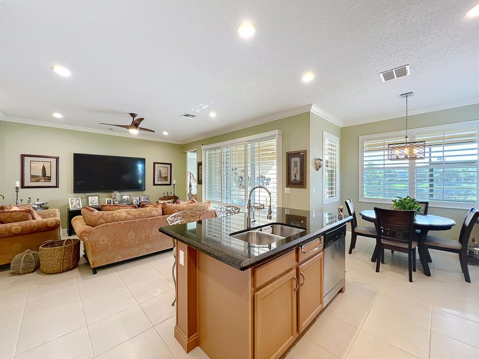 For Sale: $499,900 (3 beds, 3 baths, 1982 Square Feet)