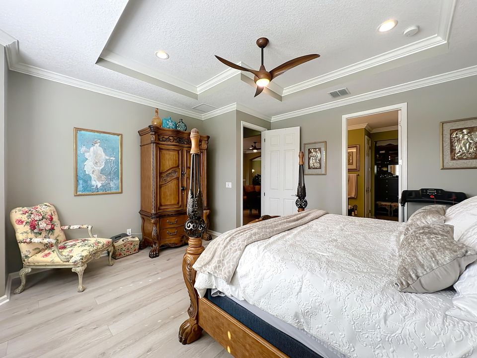 For Sale: $499,900 (3 beds, 3 baths, 1982 Square Feet)