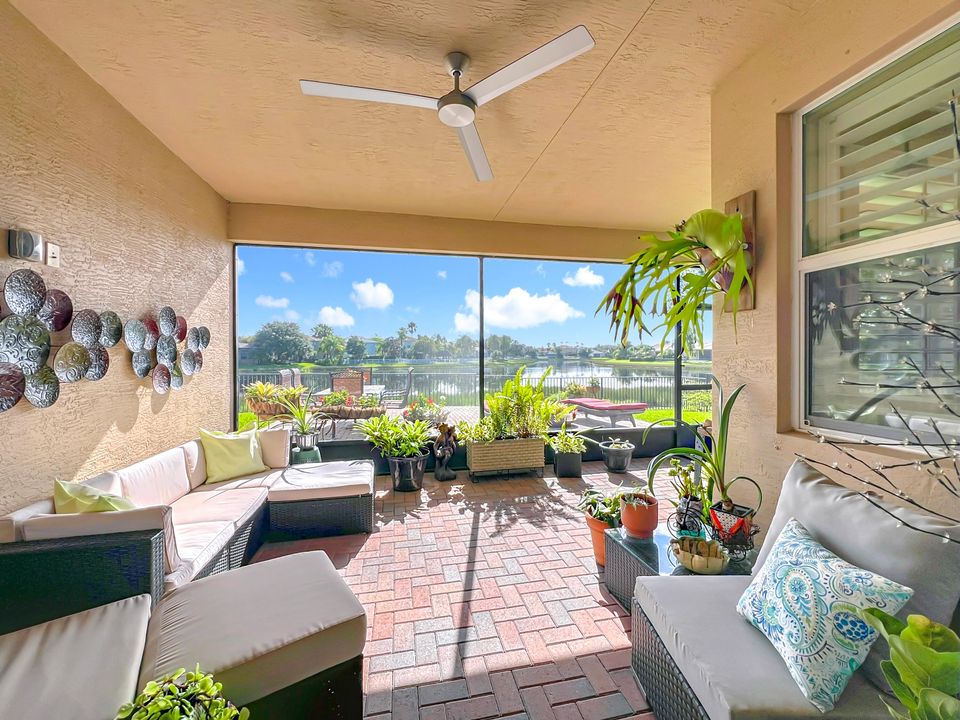 For Sale: $499,900 (3 beds, 3 baths, 1982 Square Feet)