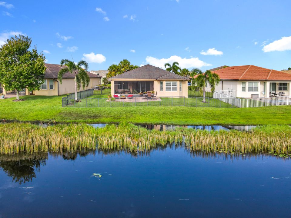 For Sale: $499,900 (3 beds, 3 baths, 1982 Square Feet)