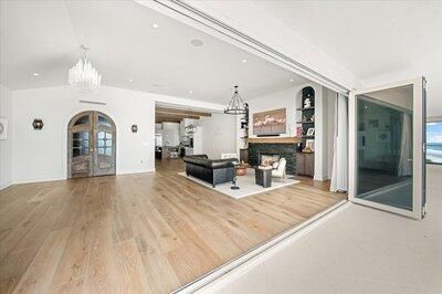 На продажу: $2,850,000 (3 спален, 3 ванн, 2820 Квадратных фут)