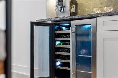 На продажу: $2,850,000 (3 спален, 3 ванн, 2820 Квадратных фут)