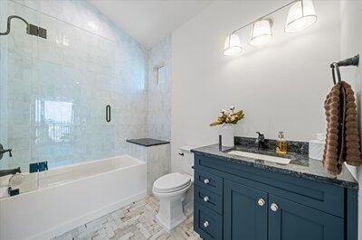 На продажу: $2,850,000 (3 спален, 3 ванн, 2820 Квадратных фут)