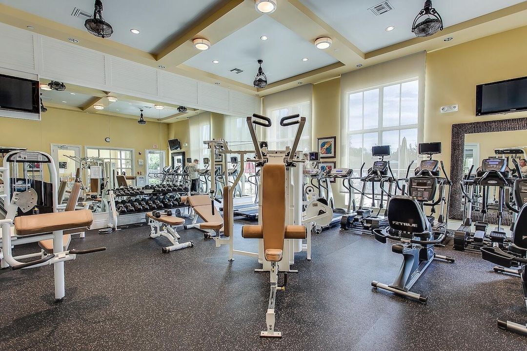 For Sale: $499,900 (3 beds, 3 baths, 1982 Square Feet)