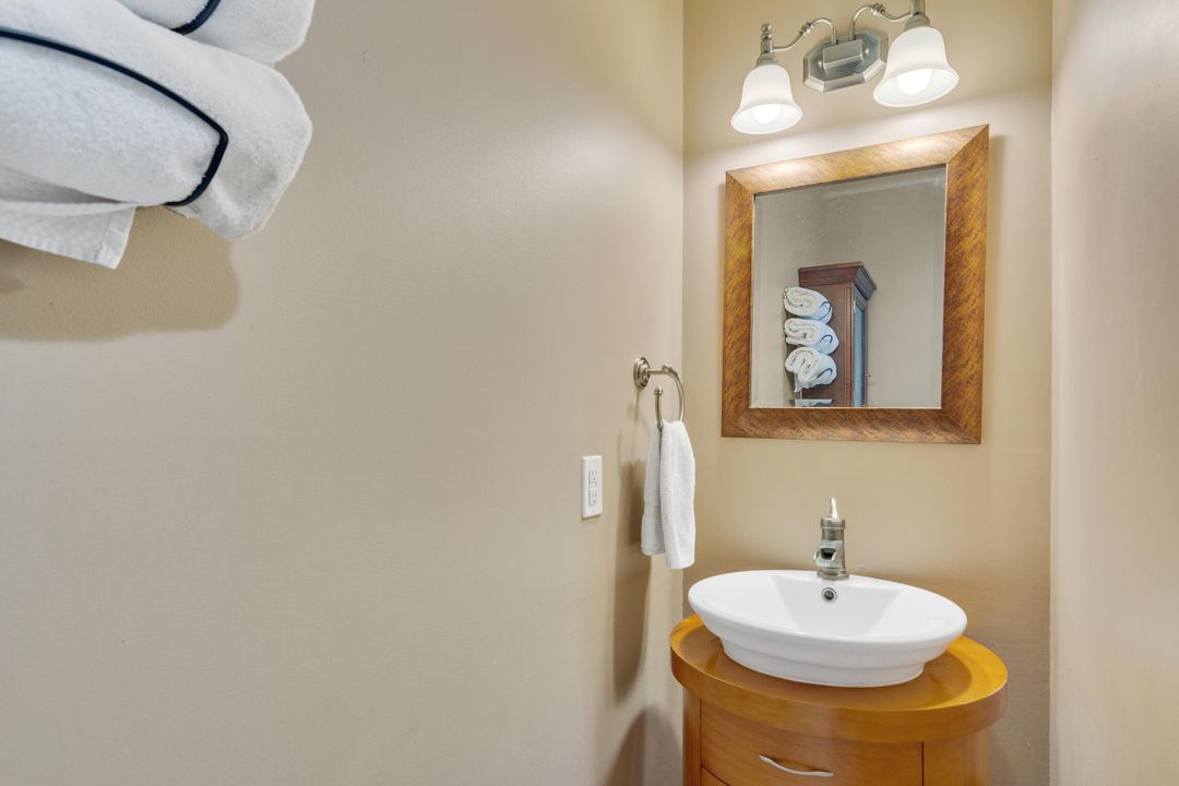 待售: $199,000 (2 贝兹, 2 浴室, 1000 平方英尺)