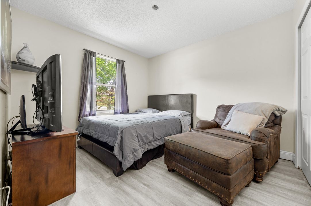 For Sale: $618,000 (4 beds, 2 baths, 1344 Square Feet)