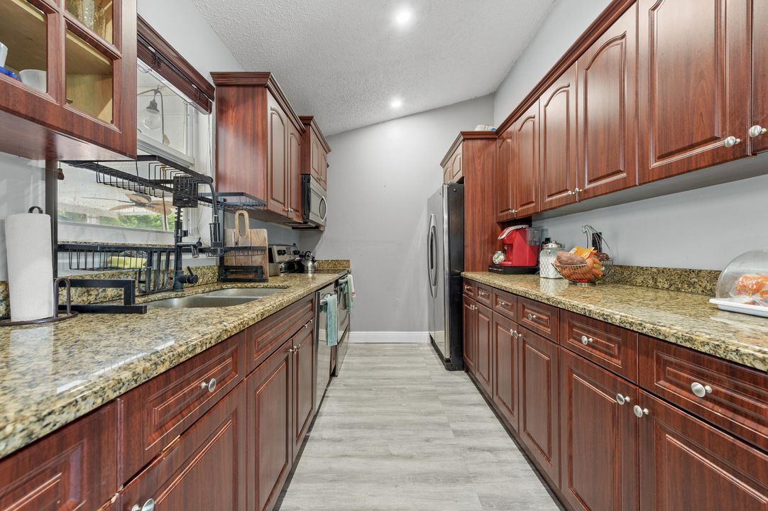 For Sale: $618,000 (4 beds, 2 baths, 1344 Square Feet)