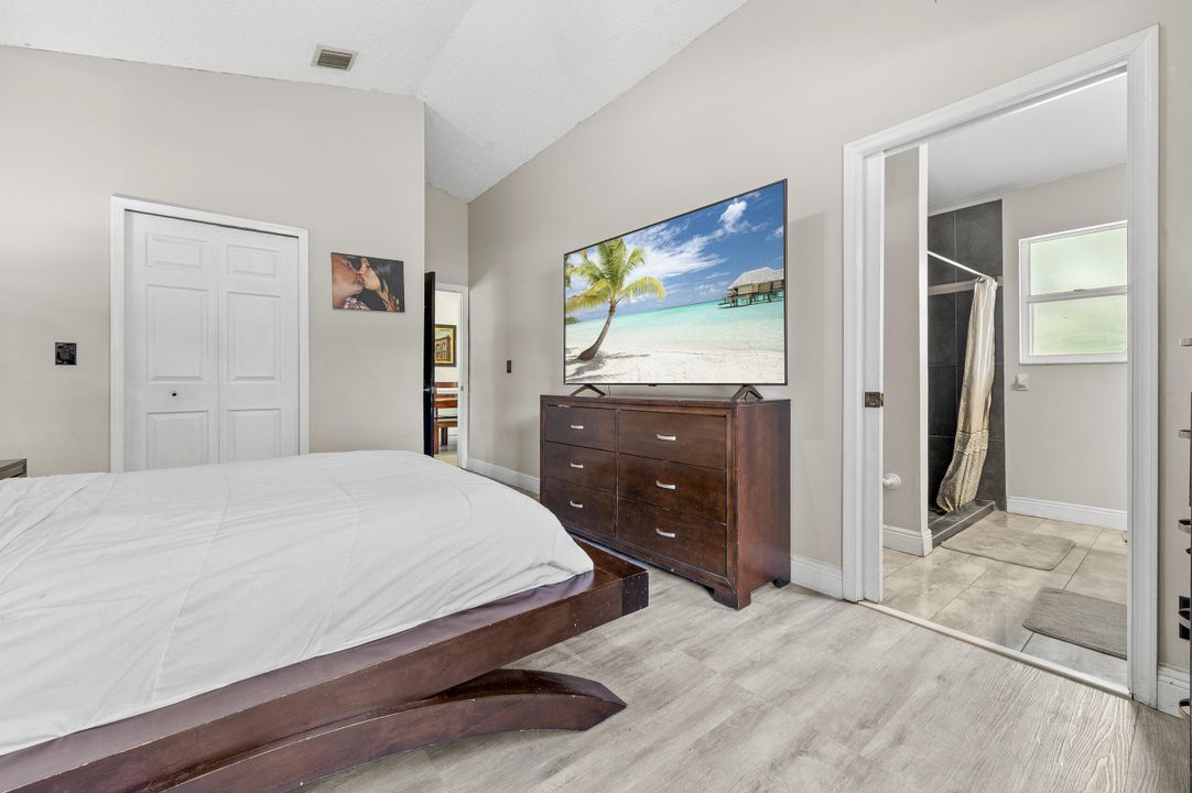 For Sale: $618,000 (4 beds, 2 baths, 1344 Square Feet)