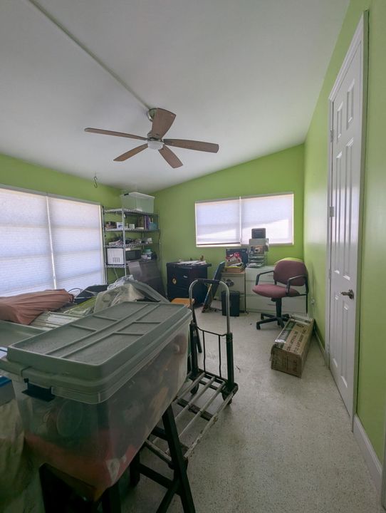 Active With Contract: $195,000 (2 beds, 2 baths, 1169 Square Feet)