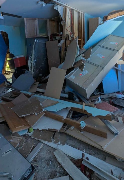 Active With Contract: $195,000 (2 beds, 2 baths, 1169 Square Feet)