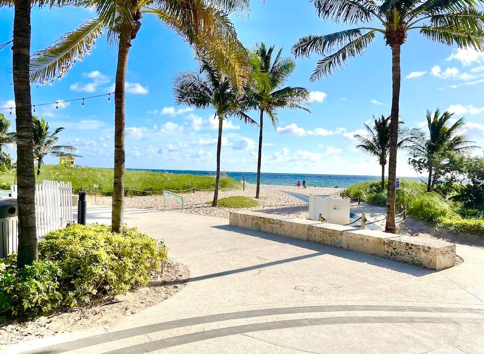 Под контрактом: $520,000 (3 спален, 2 ванн, 1020 Квадратных фут)