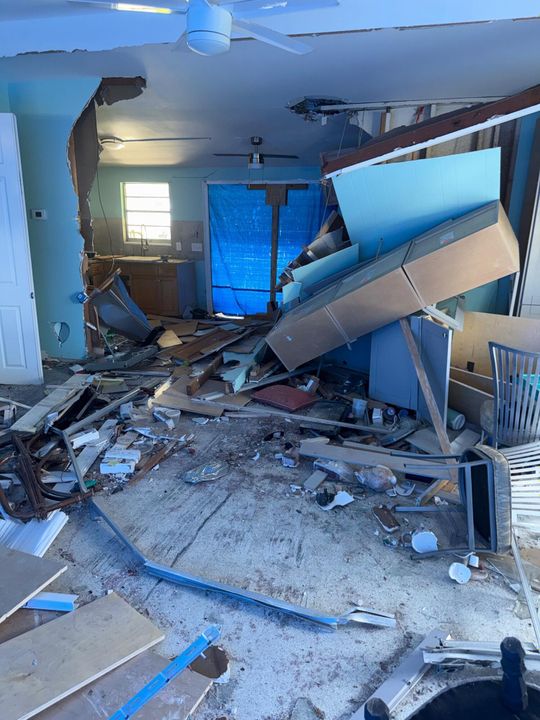 Active With Contract: $195,000 (2 beds, 2 baths, 1169 Square Feet)